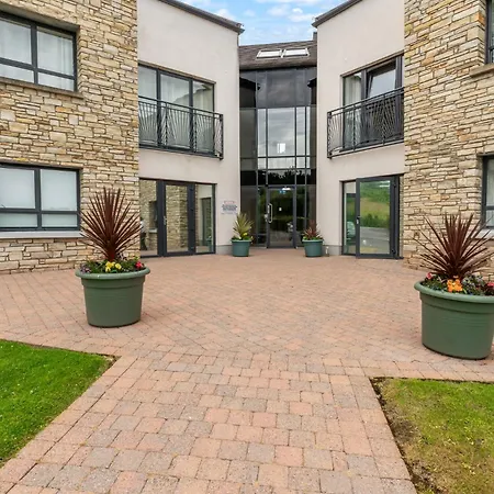 Apartment 2 Bedroom Spacious Luxury Penthouse, Donegal Town