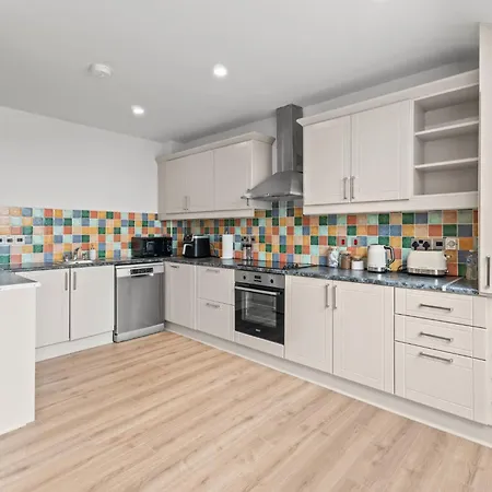 2 Bedroom Spacious Luxury Penthouse, * Donegal Town
