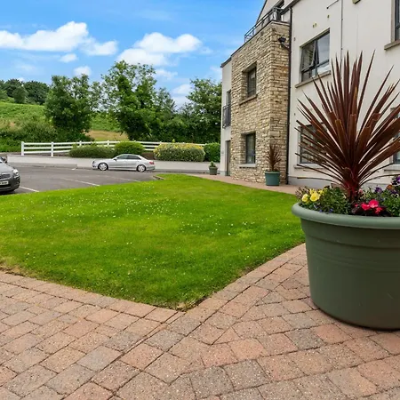 2 Bedroom Spacious Luxury Penthouse, *